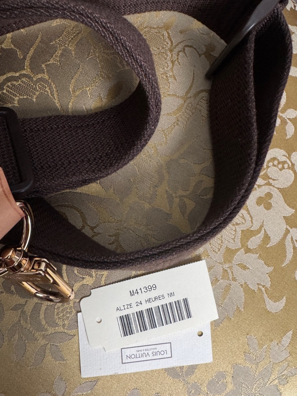 Louis Vuitton Monogram Alize Weekender - Picture 14 of 16